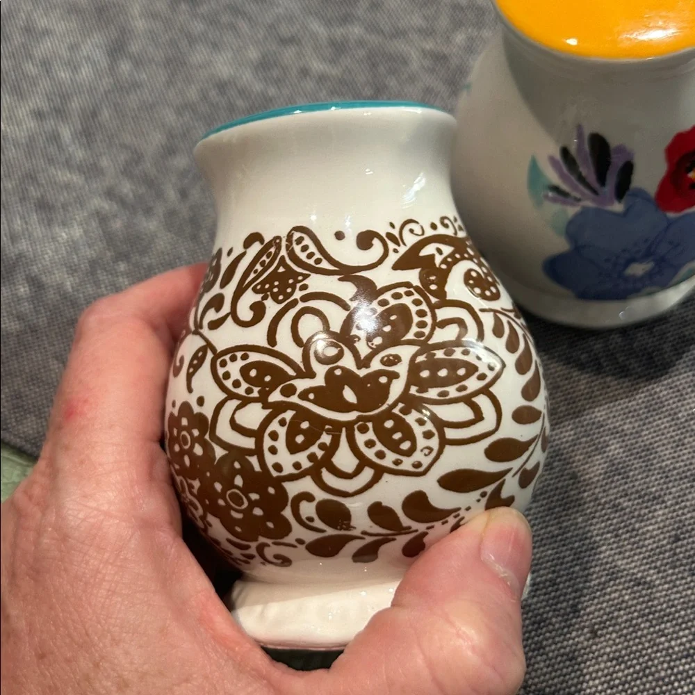 Pioneer Woman Flea Market Salt & Pepper Shakers Ceramic Floral Paisley Farmhouse